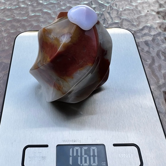 🔥 Large Natural Carnelian Agate Flame Carving ‘Chubby Boy!’ - Picture 4 of 4